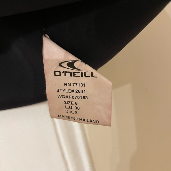 O’Neill neoprene racer back tank for water sports - Picture 5 of 5